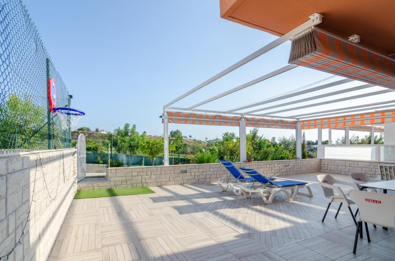 Wintowinrentals Huge Private Terrace &, Relax 卡莱塔·德·贝莱斯 外观 照片